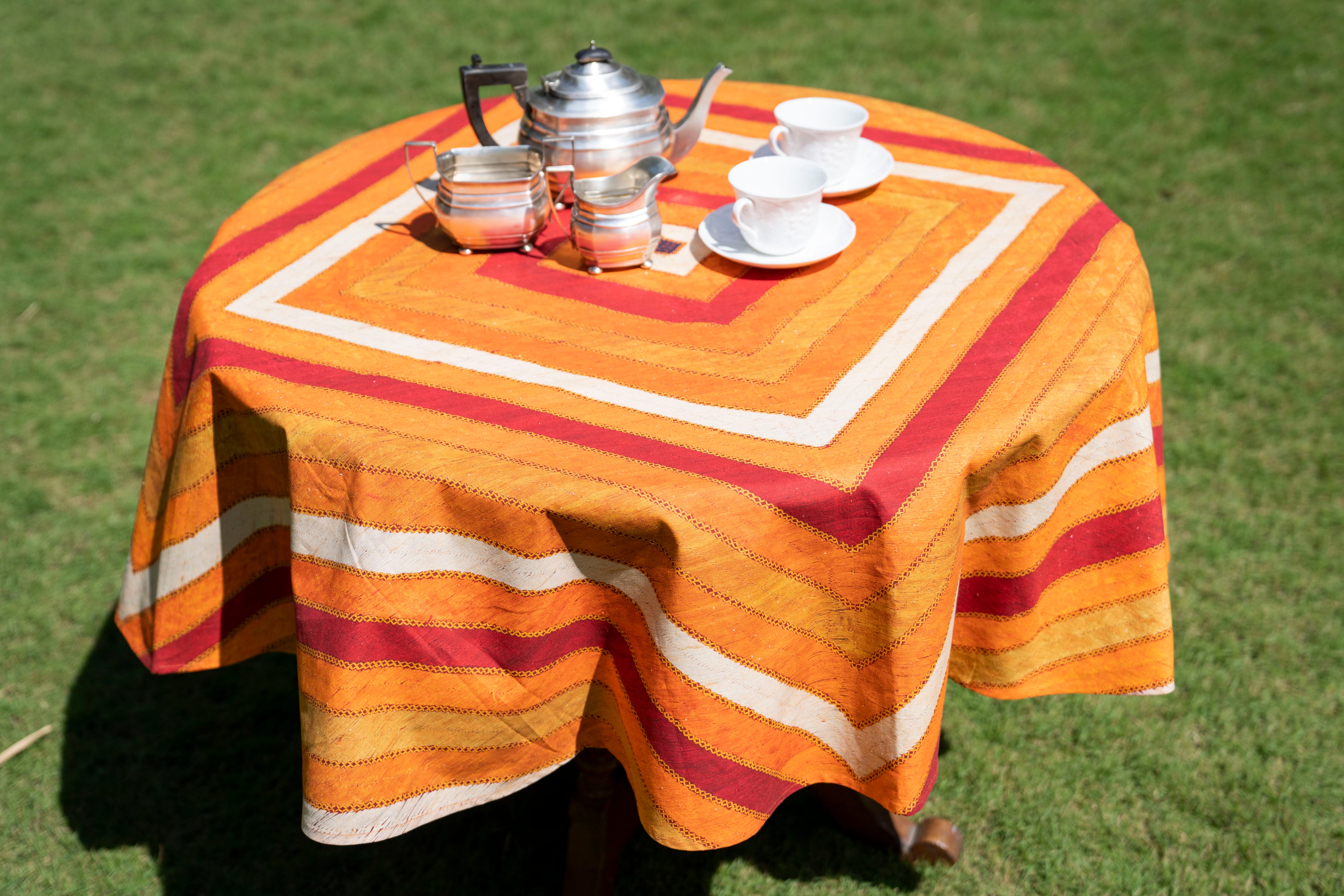 table-cloth-round-the-cinnamon-store